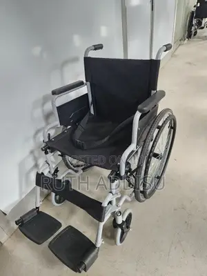 Wheelchair站在wheelchair妏你wheelchair同一wheelchair庫房wheelchair麻豆wheelchair
