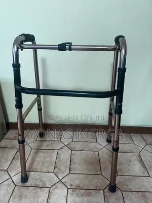 Photo - Walker驤፼walker።Π§Lightweight Yet Strong
Easy Push-Button三هwalker