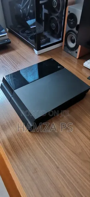 Photo - 30000 Only Box Ps4 Fat