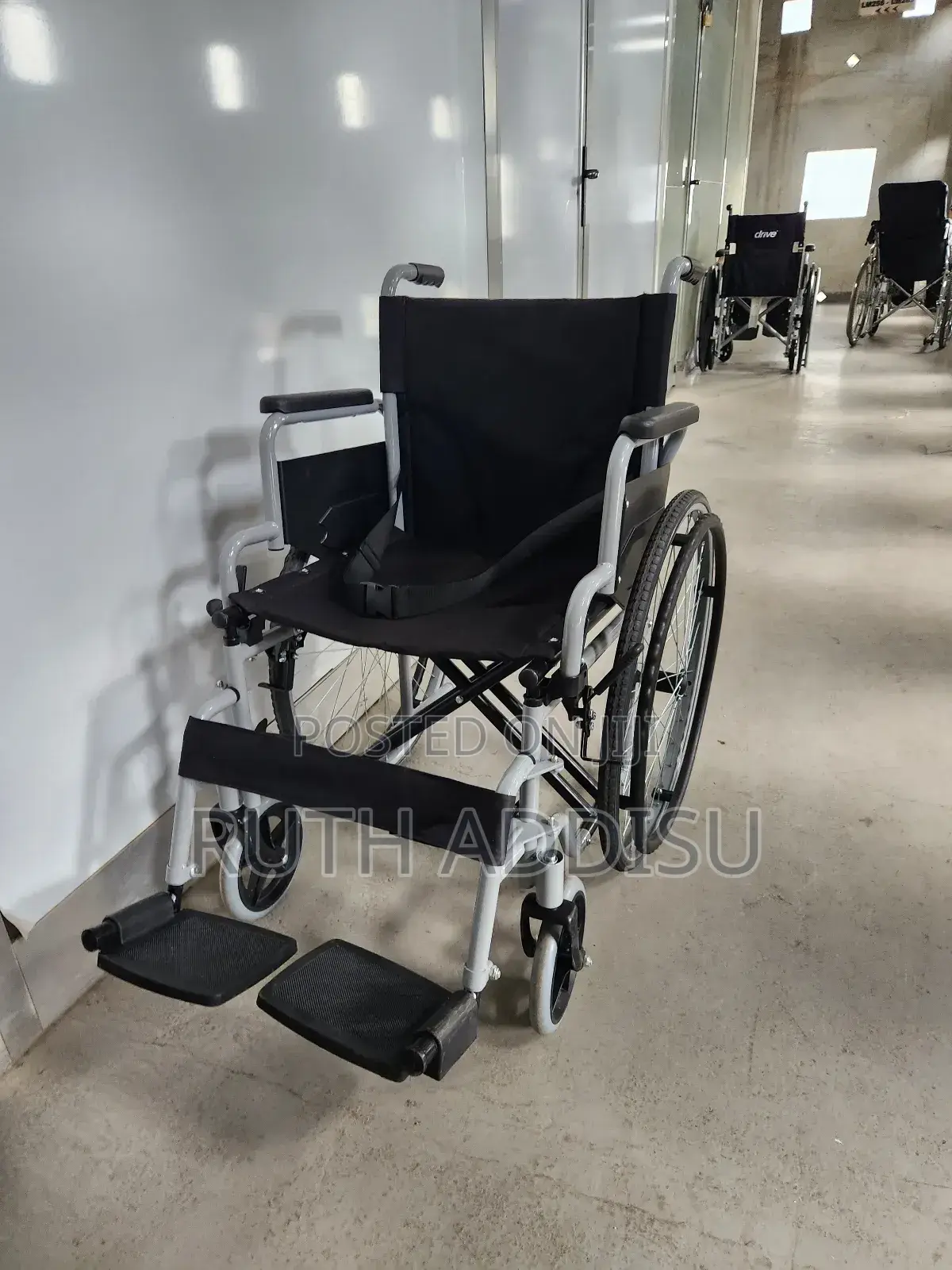 Wheelchair序號foldable Detachable Arm Rest Foldable Wheelchair Medical