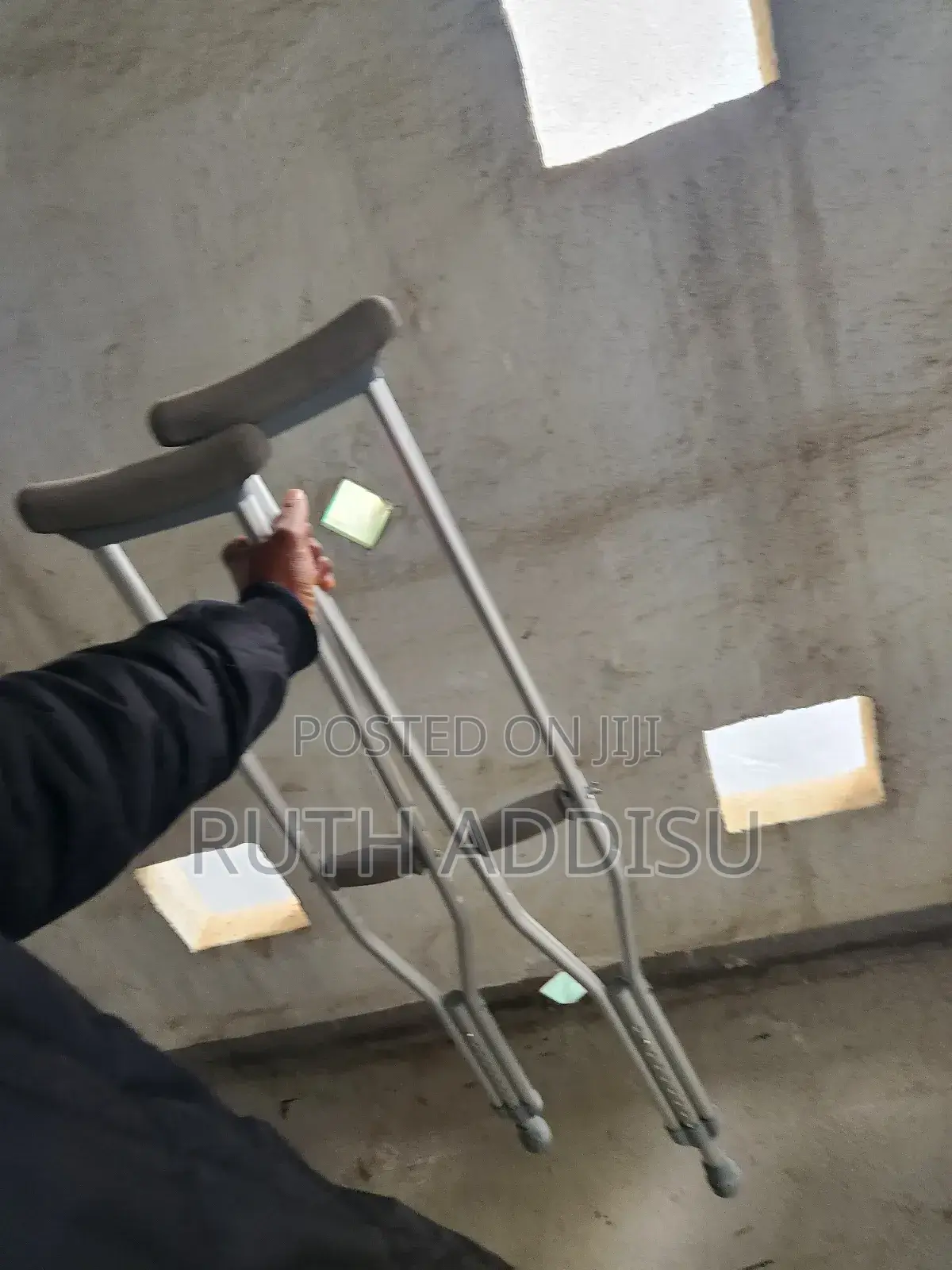 Axillary Bilateral Crutches廟宇brand New Axillary Crutches廢墟crutches New