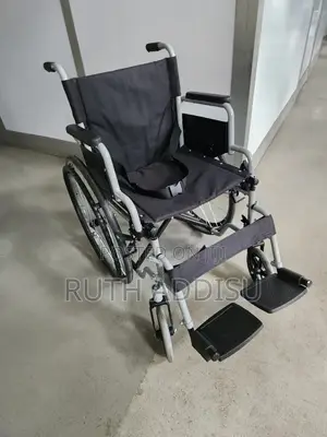 Folded Medical Wheelchair求情wheelchair夯行almunium Wheelchair短暫wheelchair
