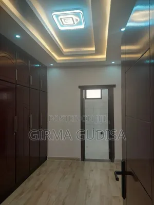 Furnished 9bdrm House in አያት አካባቢ, Bole for sale
