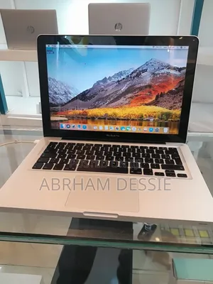 New Laptop Apple MacBook Pro 2011 4GB Intel Core I5 SSD 32GB