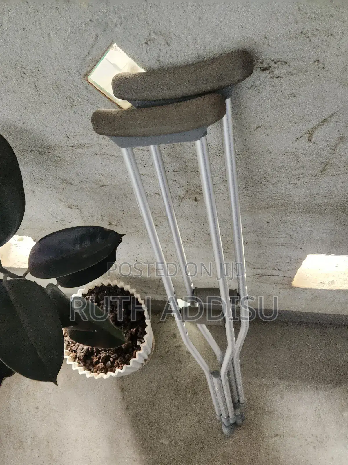 Axillary Bilateral Crutches求情crutches男人bilateral Crutches庫房crutches