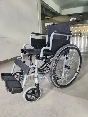 Wheelchair仔在bold Strong Wheelchair奢華black Wheelchair庫侖wheelchair