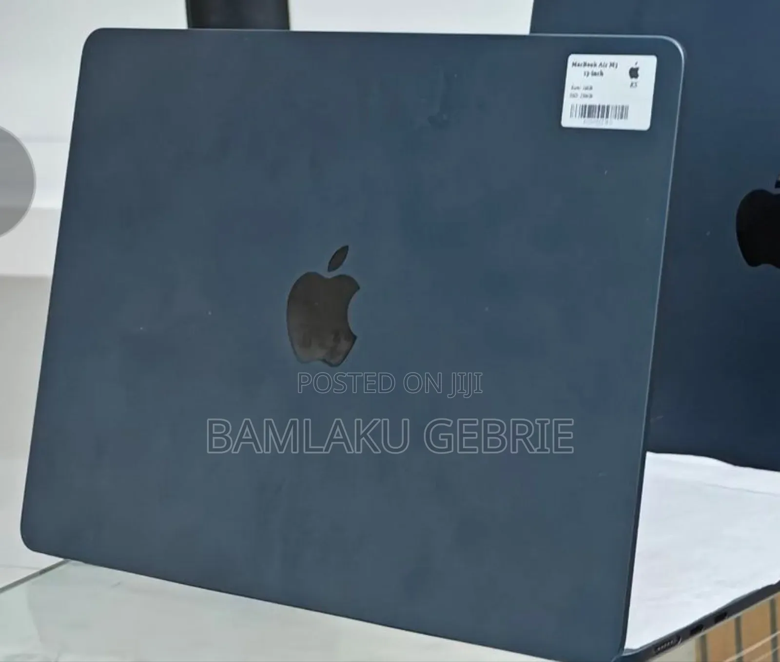 New Laptop Apple MacBook Air 2025 M4 13-Inch 16GB Apple M4 SSD 256GB