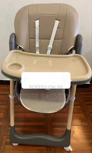 Photo - 5 in 1 Baby High Chair and Dining Table