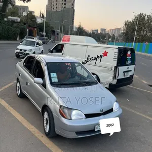 Photo - Toyota Platz 2002 Silver