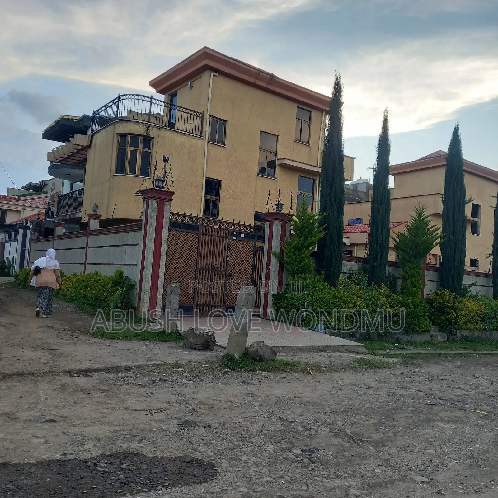 5bdrm Villa in Lega Tafo, Addis Ketema for sale