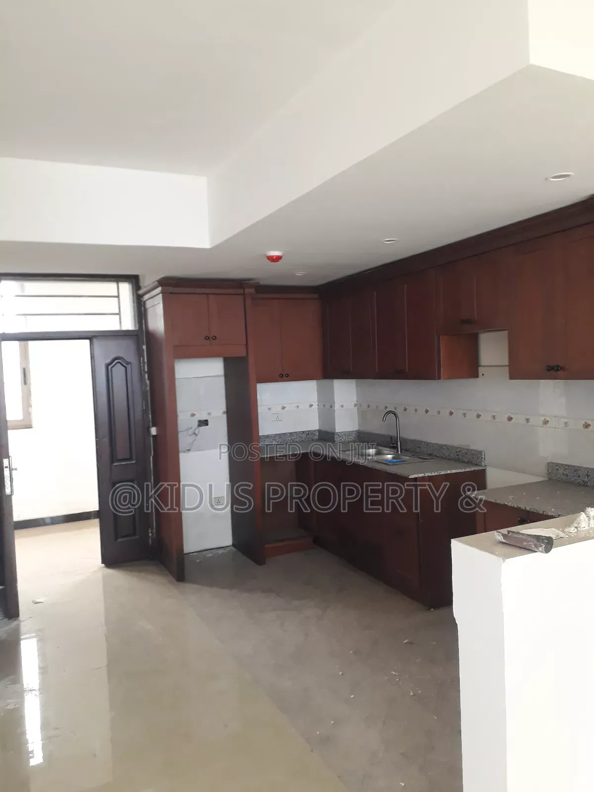 2bdrm Apartment in Nasswe Realstate, Nifas Silk-Lafto for rent