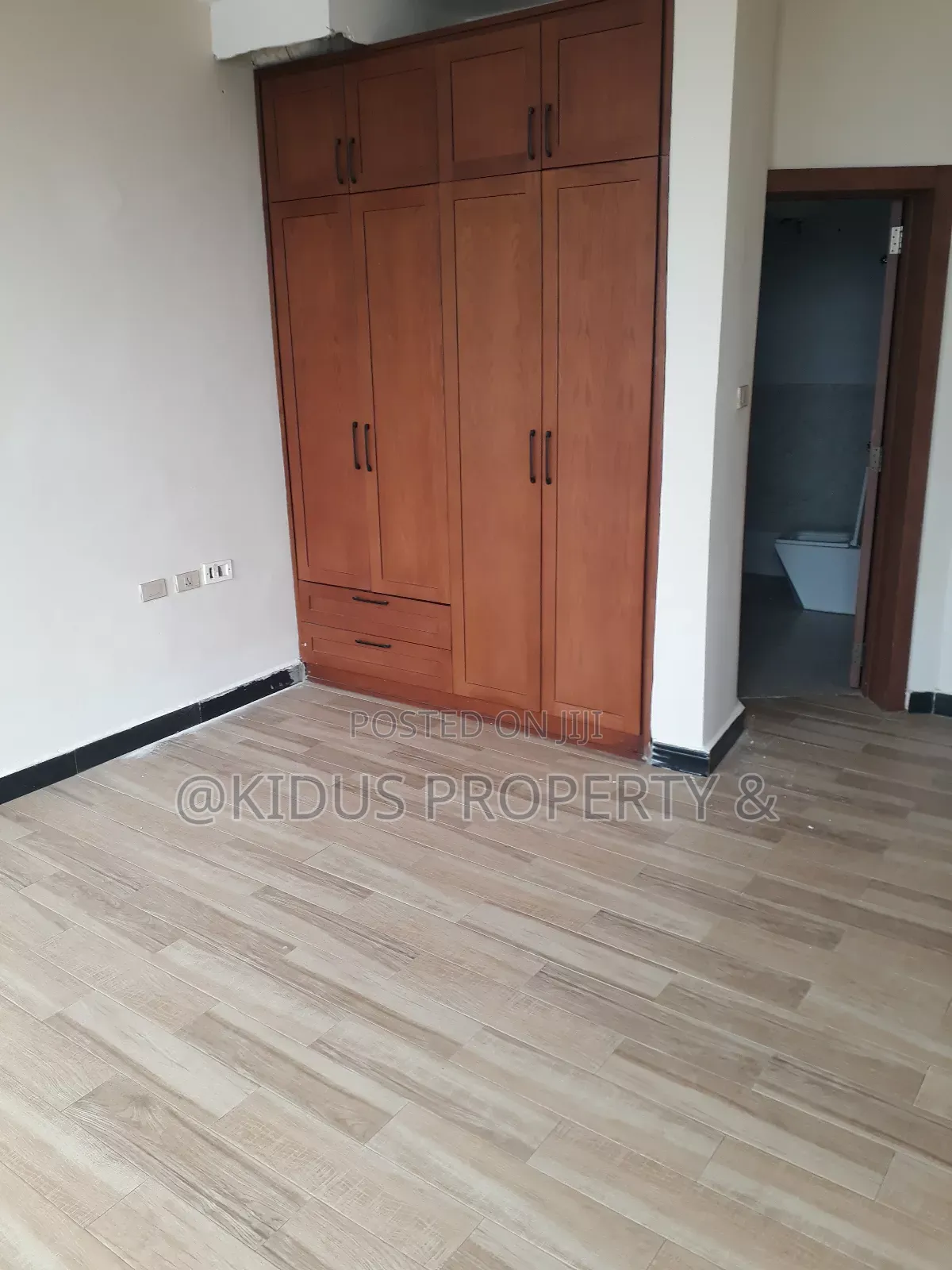 2bdrm Apartment in Nasswe Realstate, Nifas Silk-Lafto for rent