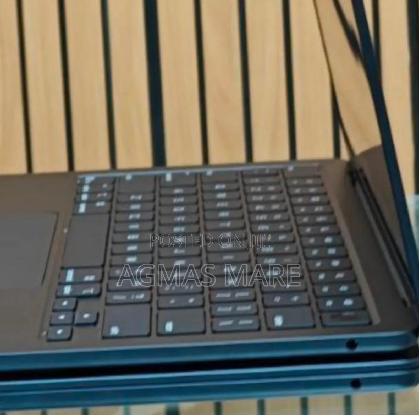 New Laptop Apple MacBook Air 2024 M3 13-Inch 8GB Apple M3 SSD 256GB