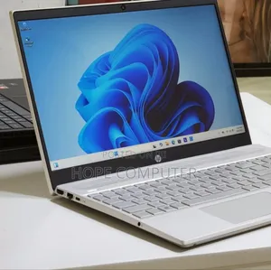 New Laptop HP Pavilion 15 8GB Intel Core I5 SSD 128GB