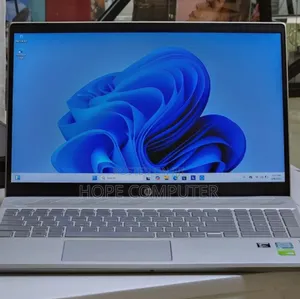 New Laptop HP Pavilion 15 8GB Intel Core I5 SSD 128GB