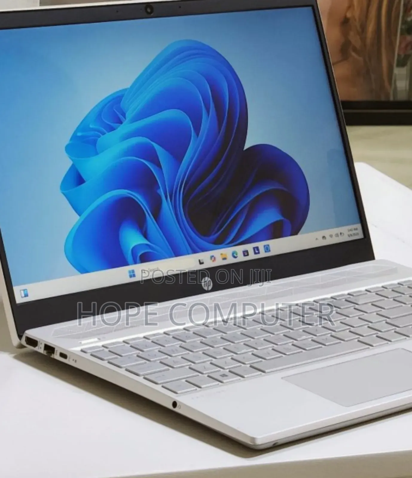 New Laptop HP Pavilion 15 8GB Intel Core I5 SSD 128GB