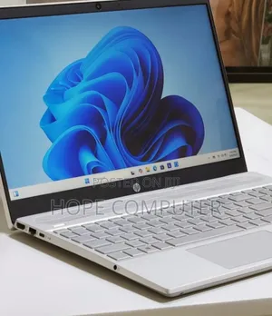 New Laptop HP Pavilion 15 8GB Intel Core I5 SSD 128GB