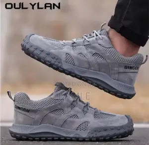 Photo - Rubber Thick the Sole Safety Shoes Durable Protective Shoes Work Shoe