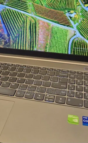 New Laptop Lenovo 16GB Intel Core I7 SSD 512GB