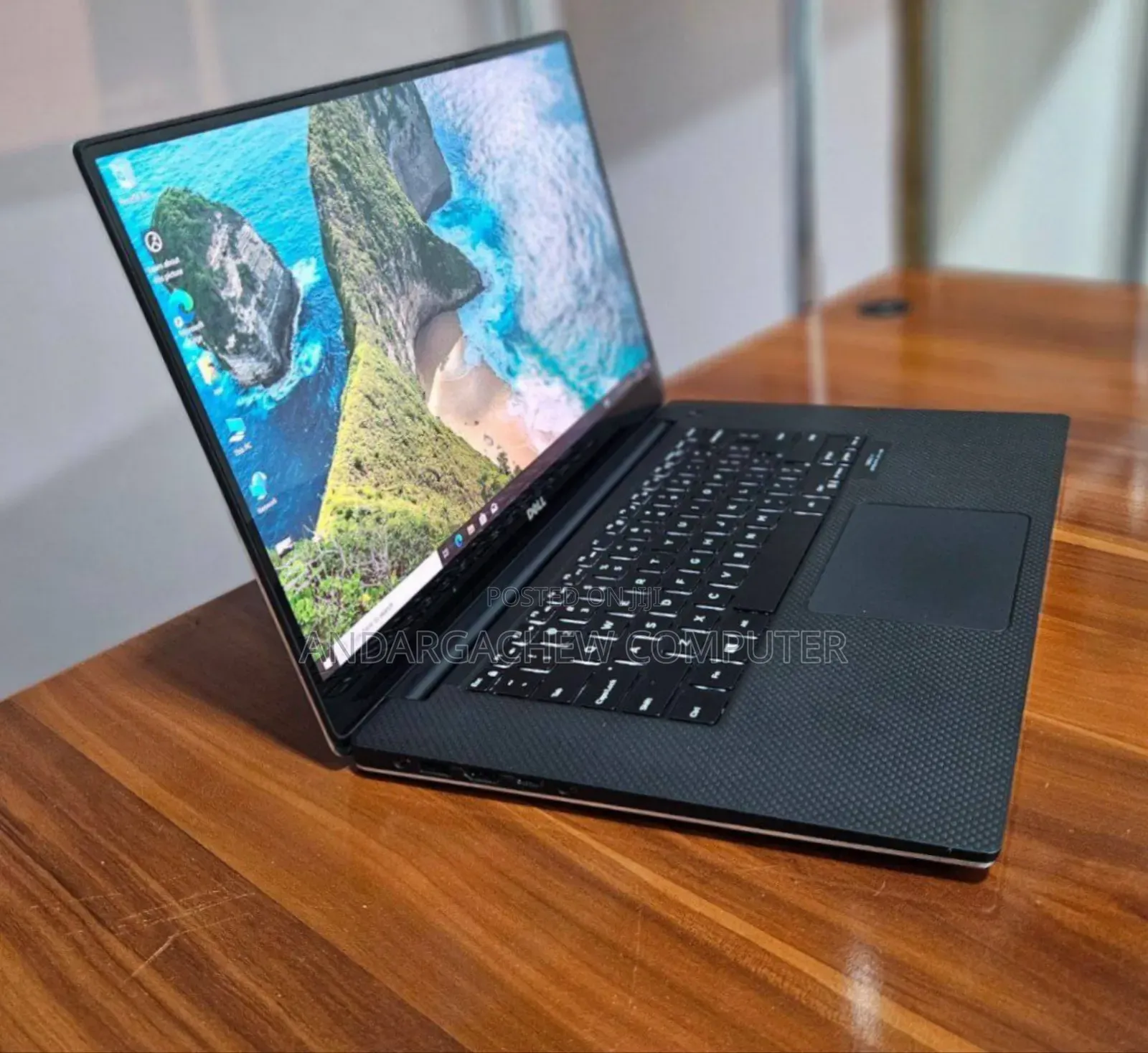 New Laptop Dell XPS 15 16GB Intel Core I7 SSD 512GB