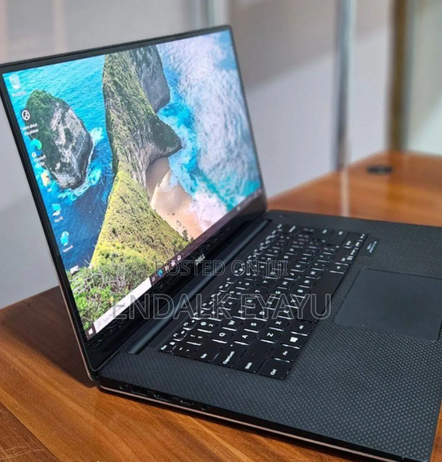 New Laptop Dell XPS 15 16GB Intel Core I7 SSD 512GB