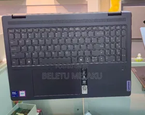 New Laptop Lenovo Yoga 7i 16GB Intel Core Ultra 7 SSD 1T