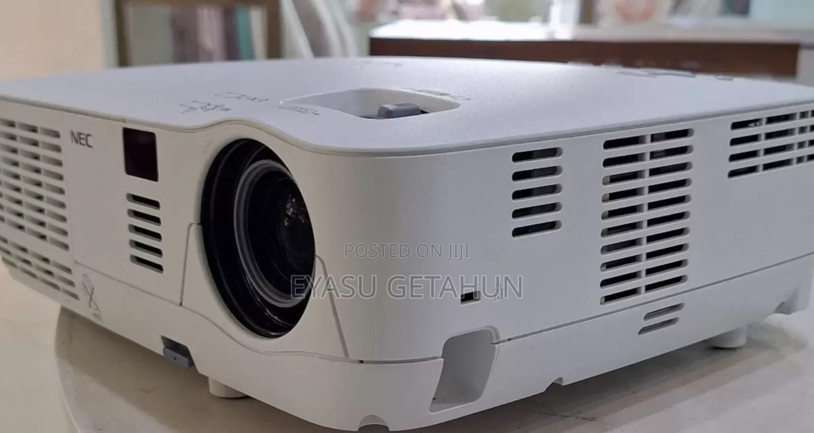 High Quality Nec V300x Projector Clean Condition | Model: V300x