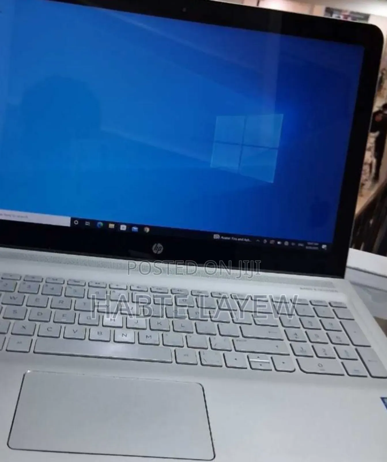 New Laptop HP Envy X360 8GB Intel Core I5 SSD 1T