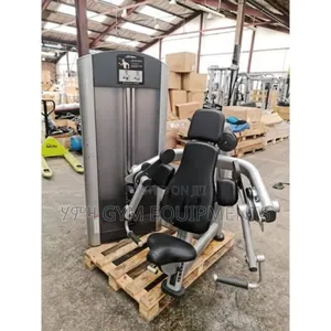 Life Fitness Seated Bicep Curl Machine