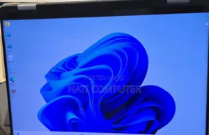 New Laptop Dell 16GB AMD Ryzen 7 SSD 1T