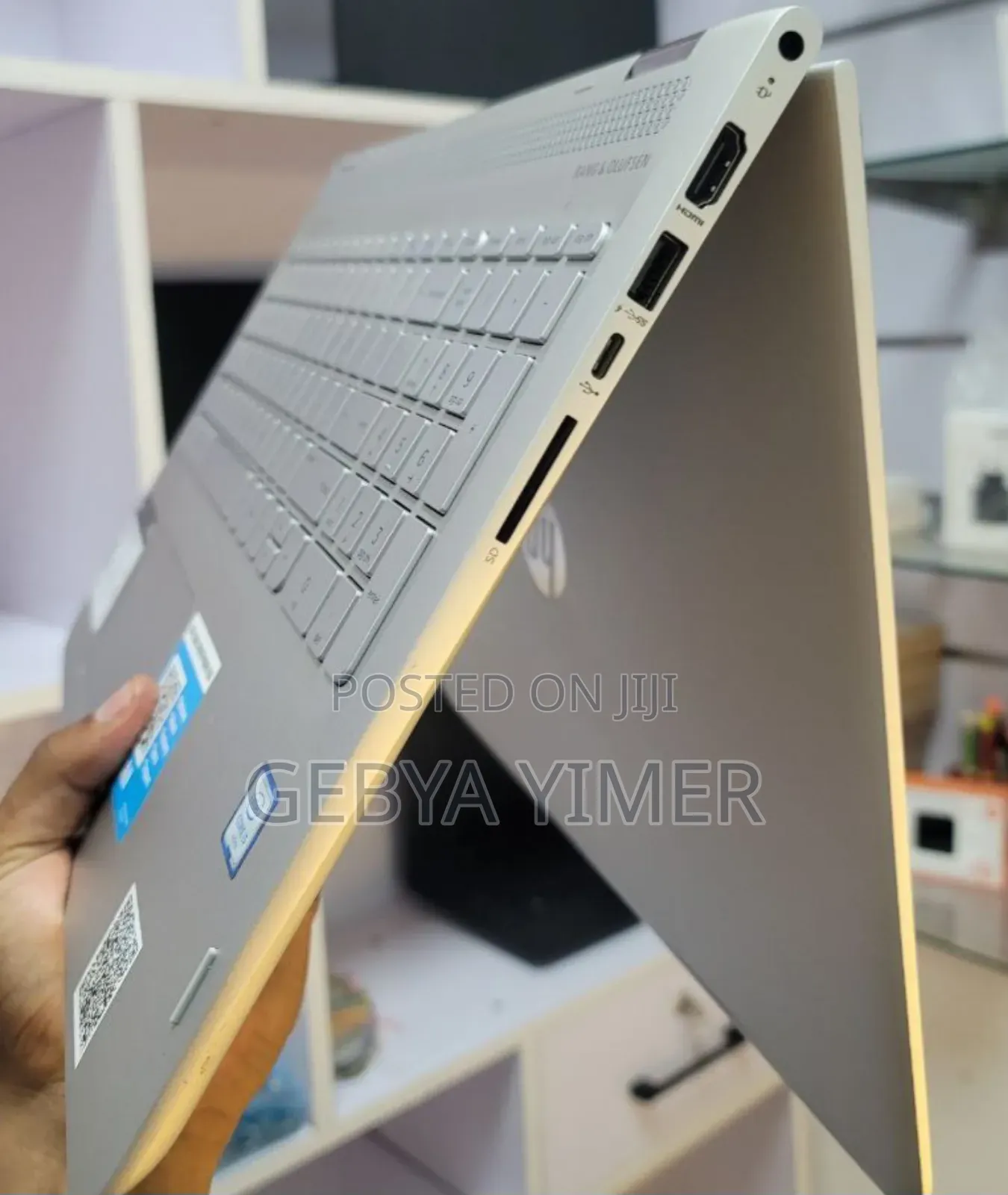 New Laptop HP Envy X360 8GB Intel Core I5 HDD 1T