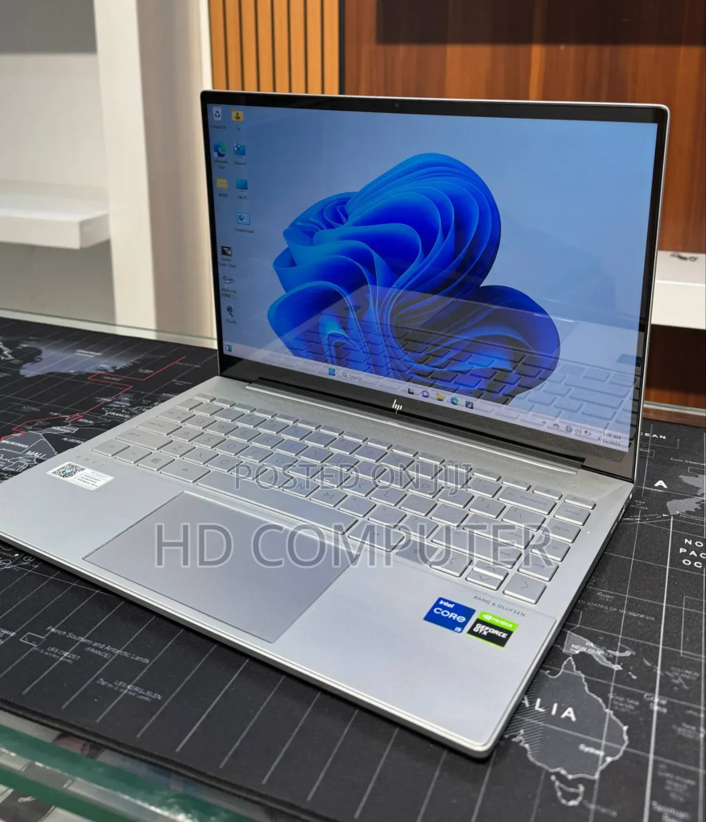 New Laptop HP Envy X360 16GB Intel Core I5 SSD 512GB