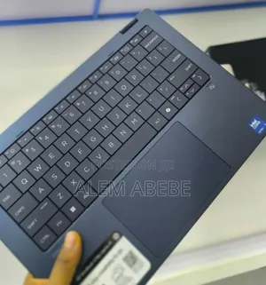 New Laptop HP OmniBook Ultra Flip 14" 16GB Intel Core Ultra 9 SSD 1T