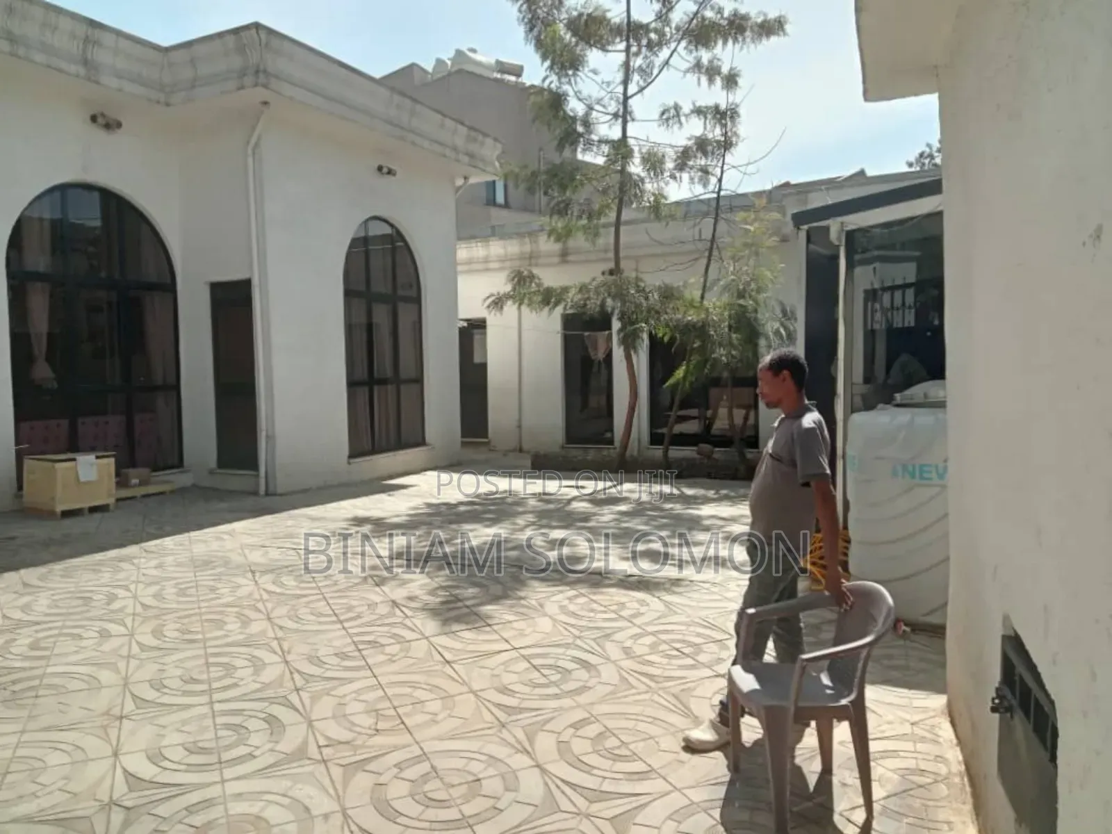 Furnished 3bdrm Villa in Bole for sale