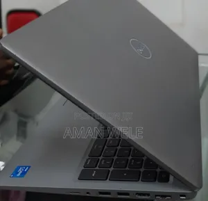 New Laptop Dell Latitude 5520 16GB Intel Core I5 SSD 512GB