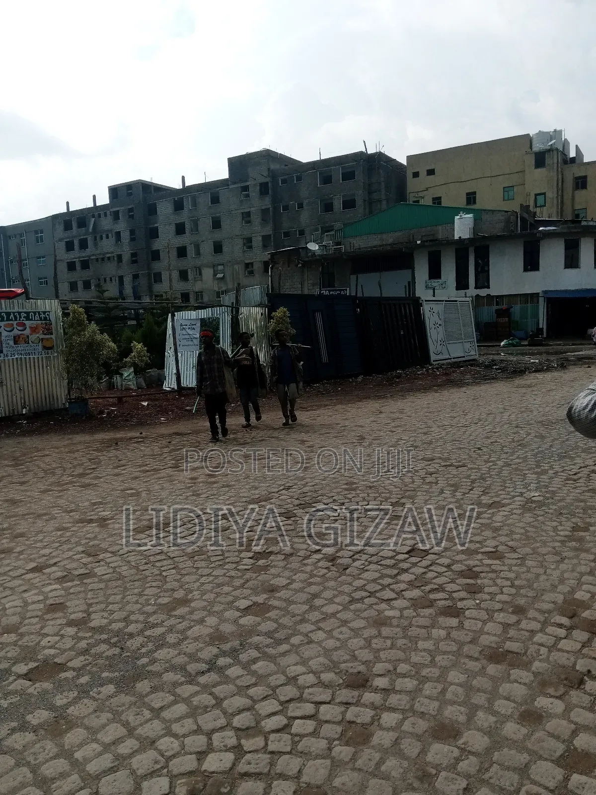 Furnished 1bdrm Apartment in Akaky Kaliti for sale