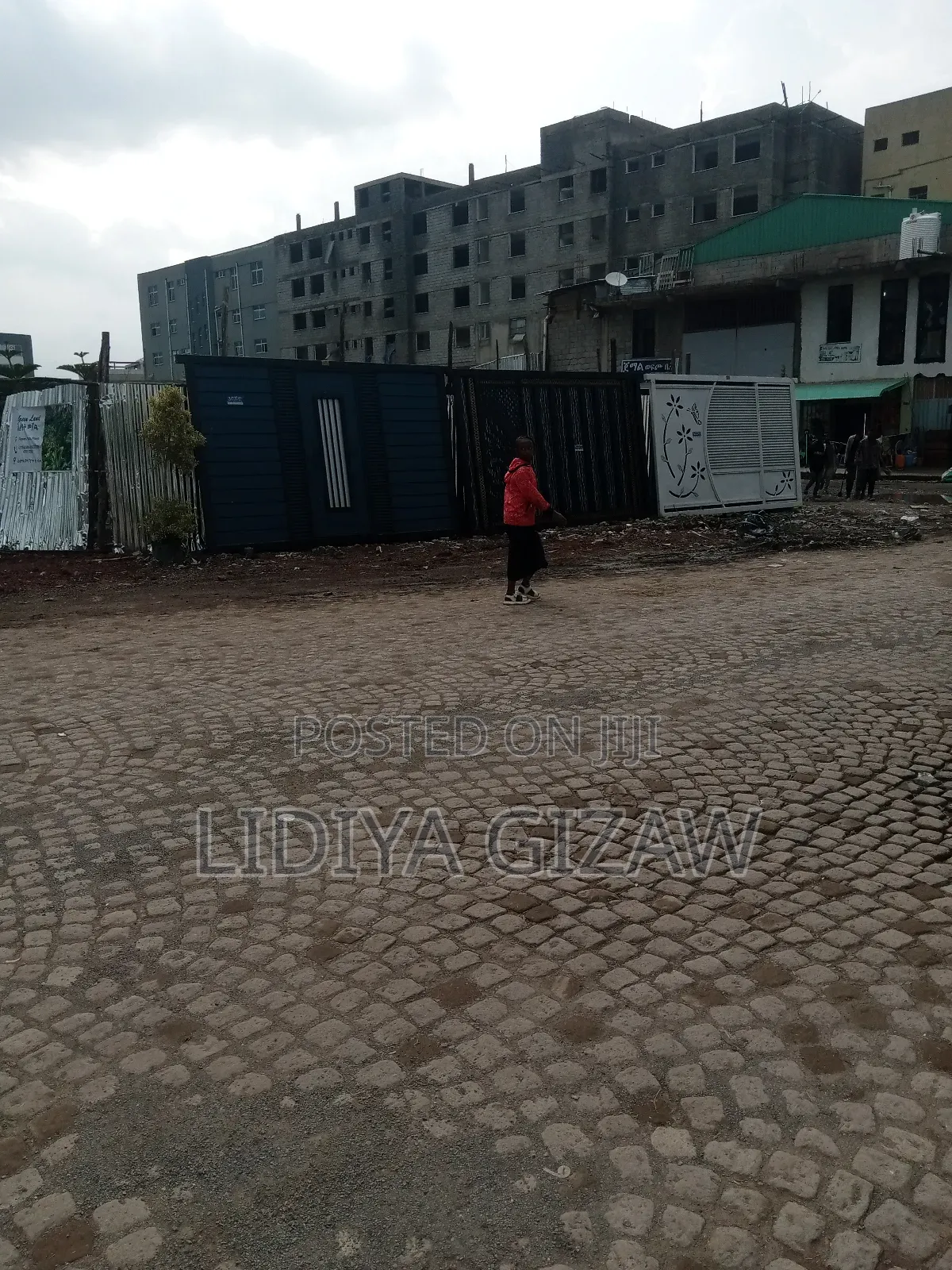 Furnished 1bdrm Apartment in Akaky Kaliti for sale