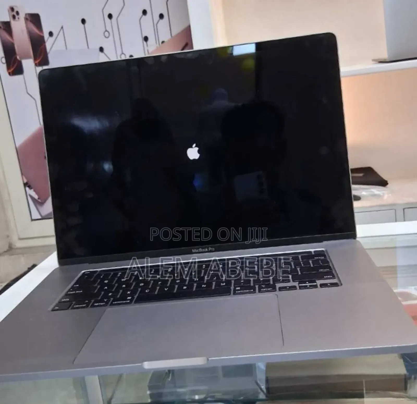 New Laptop Apple MacBook Pro 2019 32GB Intel Core I7 SSD 1T