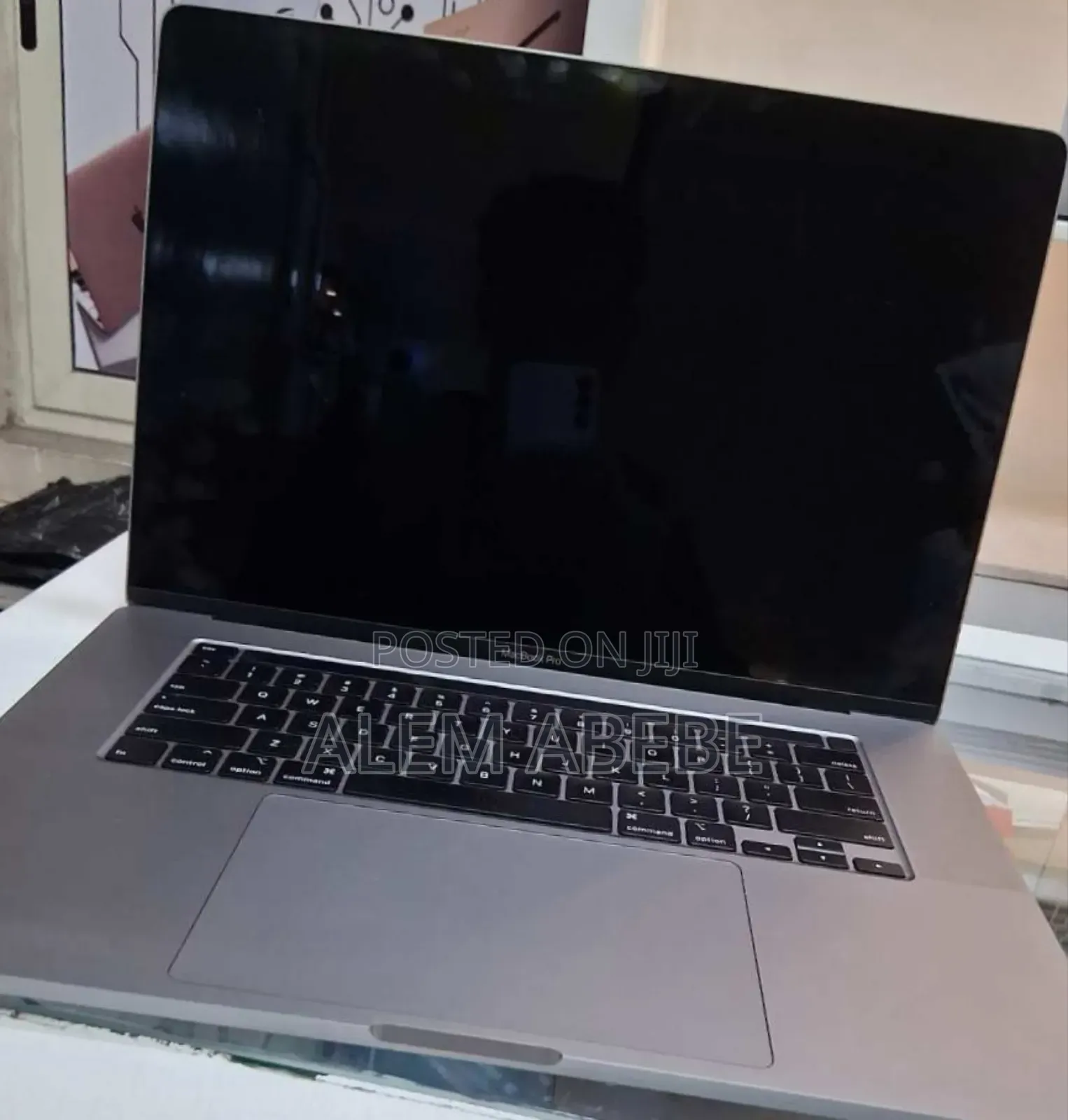 New Laptop Apple MacBook Pro 2019 32GB Intel Core I7 SSD 1T