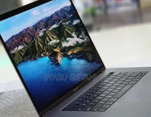 New Laptop Apple MacBook Pro 2017 16GB Intel Core i7 SSD 512GB