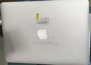 New Laptop Apple MacBook 2015 8GB Intel Core I5 SSD 256GB