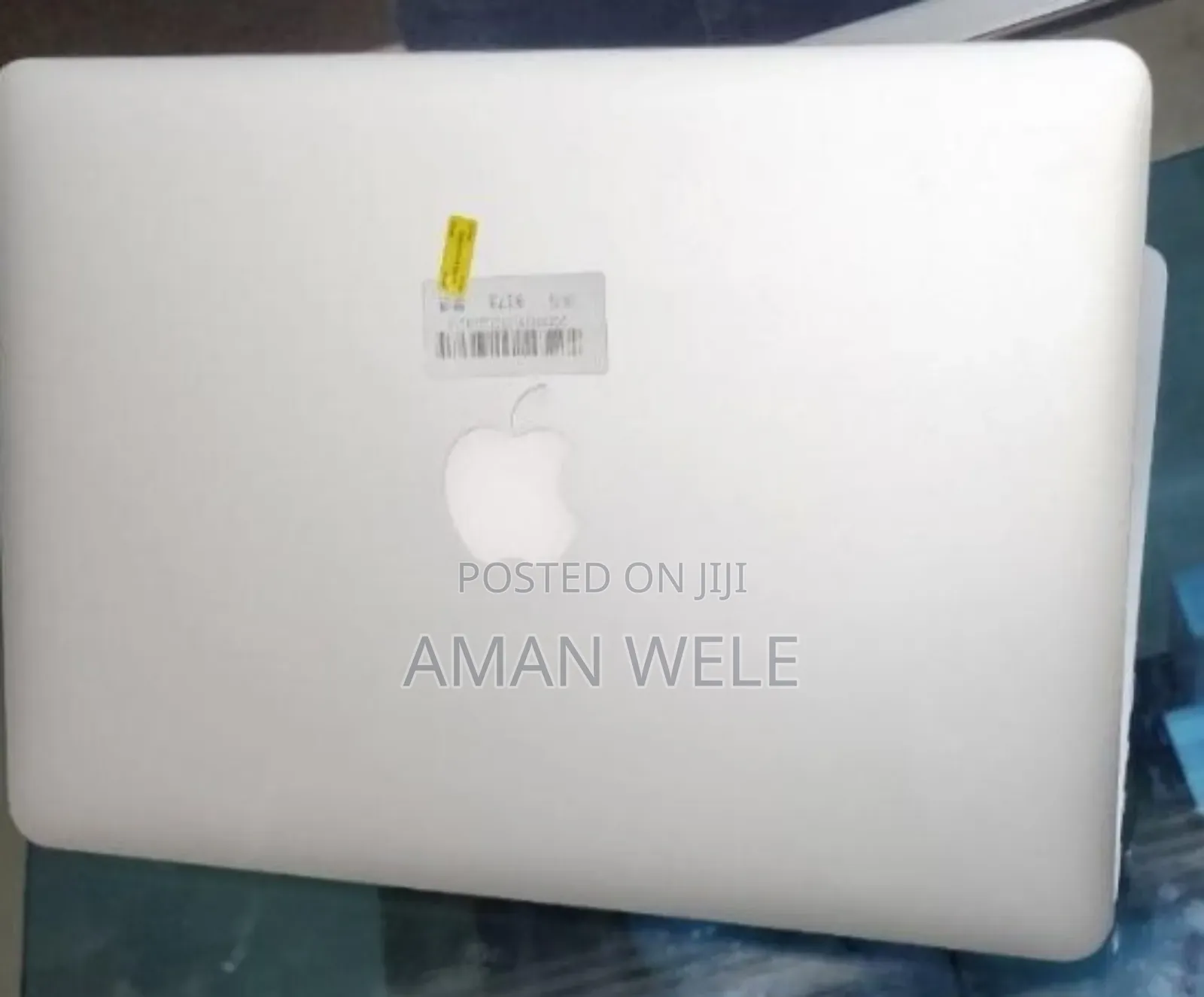New Laptop Apple MacBook 2015 8GB Intel Core I5 SSD 256GB
