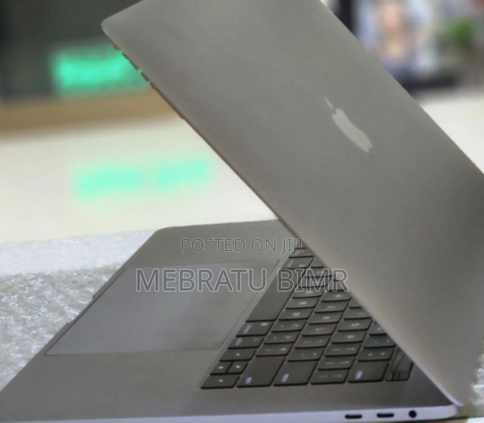 New Laptop Apple MacBook Pro 2017 16GB Intel Core I7 SSD 512GB