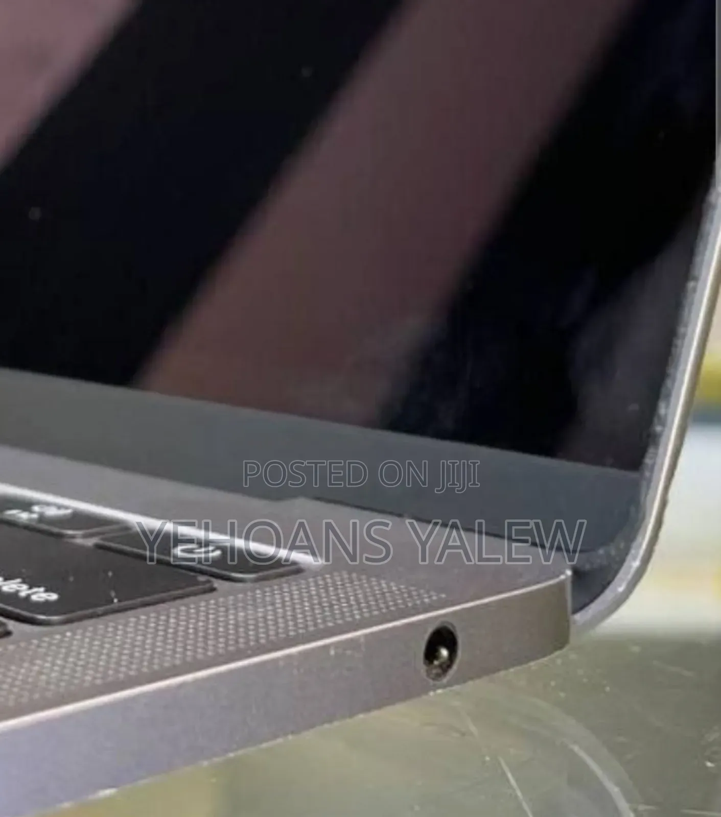 New Laptop Apple MacBook Pro 2017 8GB Intel Core I5 SSD 128GB