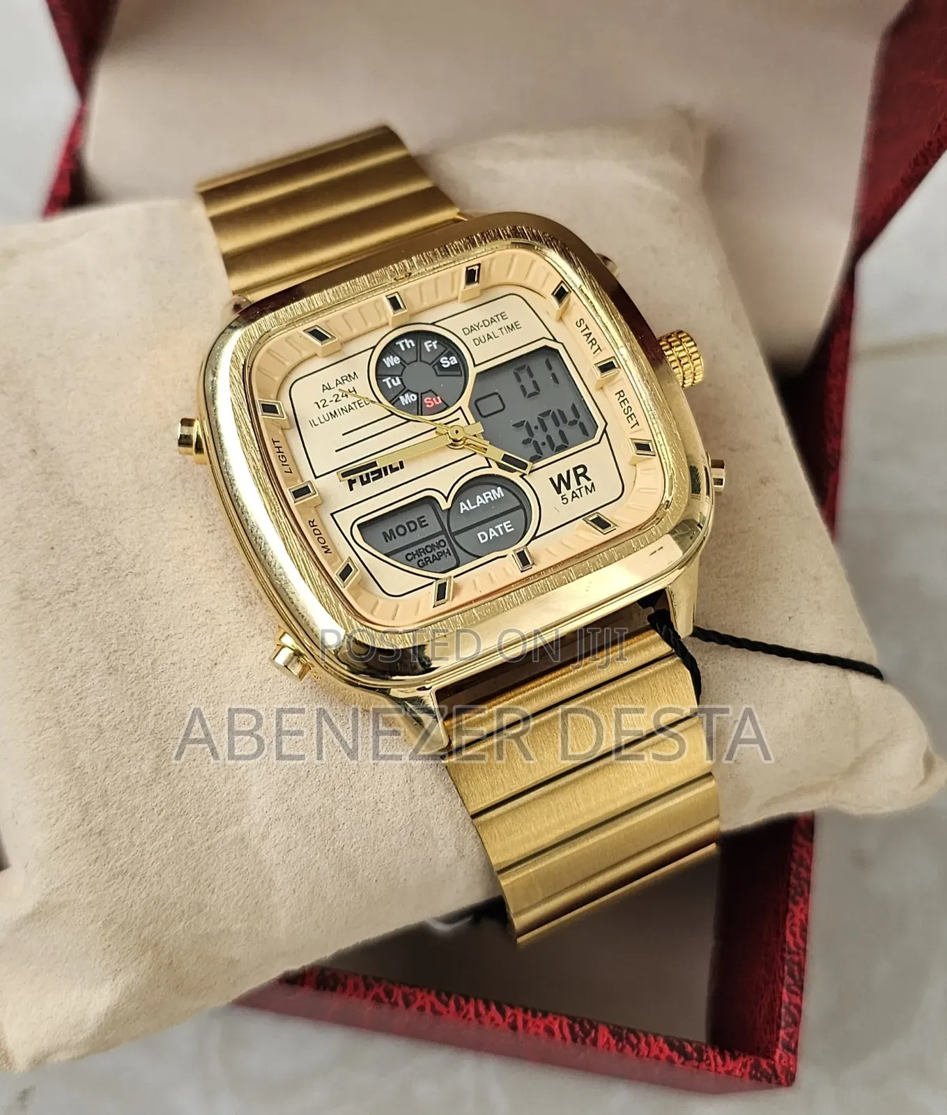 Unique Designe Watch Available