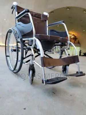 Wheelchair=Wheelchair, Feature : Fine Finishing,Rustproof,Stylish Look