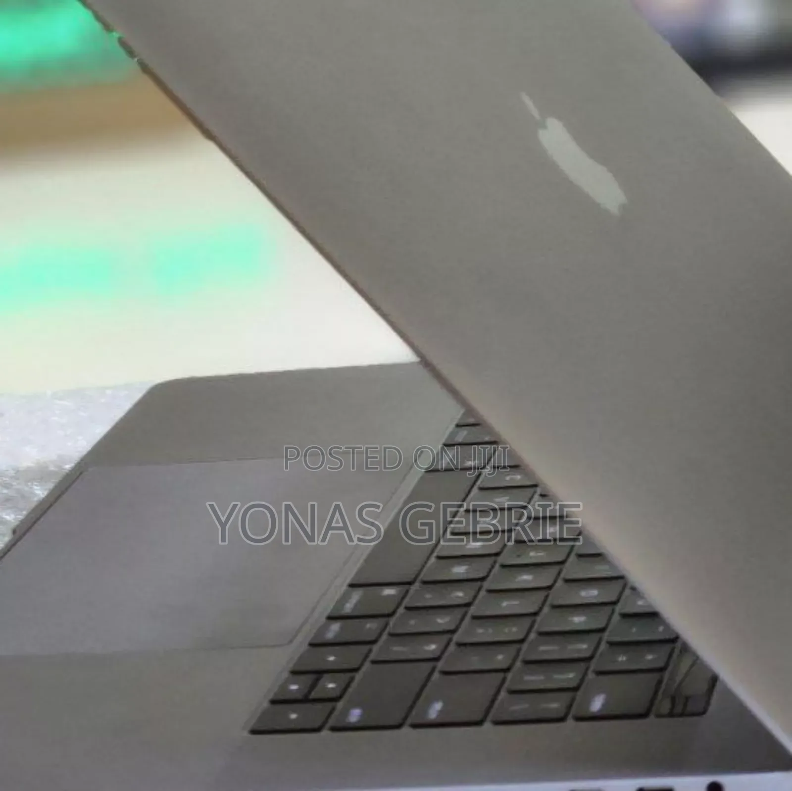 New Laptop Apple MacBook Pro 2017 16GB Intel Core I7 SSD 512GB