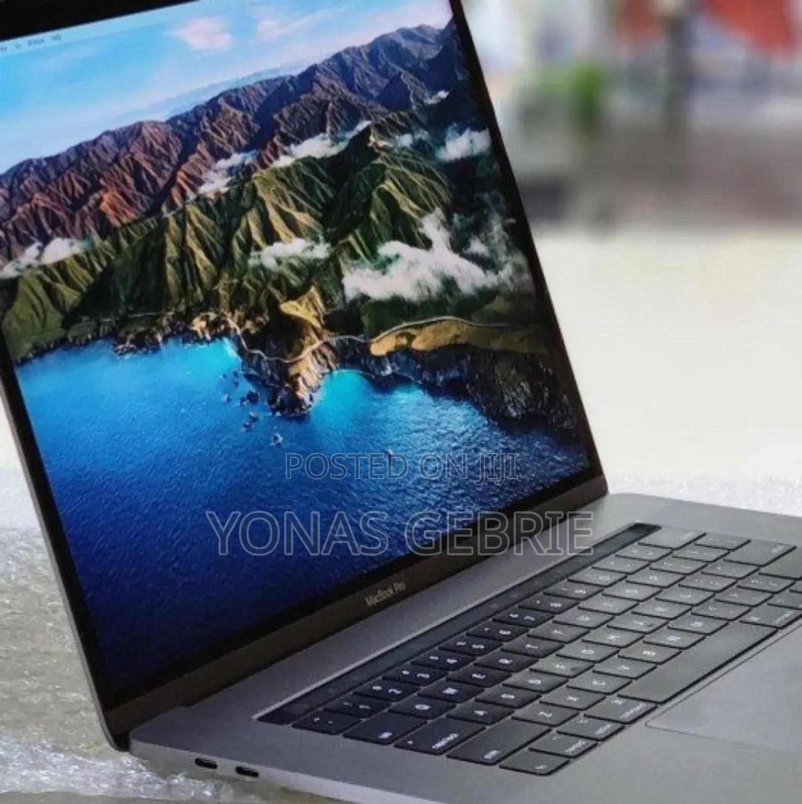 New Laptop Apple MacBook Pro 2017 16GB Intel Core I7 SSD 512GB