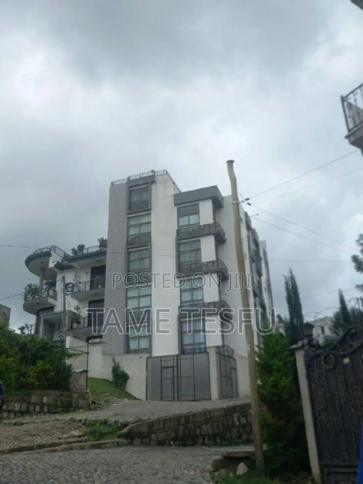 Furnished 10bdrm Apartment in ለቡ, Kirkos for sale