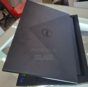 New Laptop Dell G15 5511 16GB Intel Core I7 SSD 1T